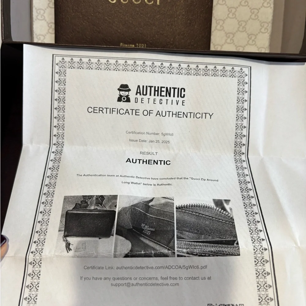 Pre-owned Gucci Black Leather wallet with bamboo tassel. - Picture 16 of 16